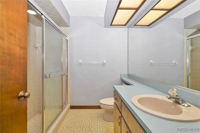 30 Golfview Court, Homosassa, FL 34446