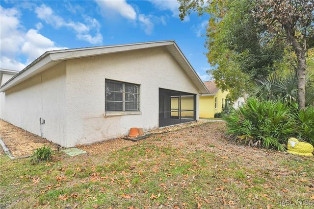 30 Golfview Court, Homosassa, FL 34446