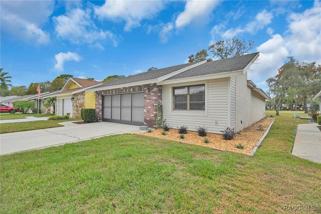 30 Golfview Court, Homosassa, FL 34446