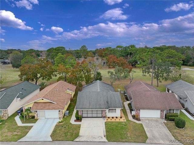 30 Golfview Court, Homosassa, FL 34446