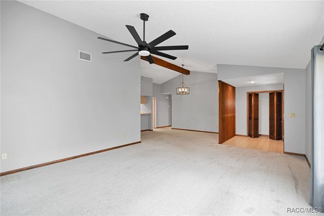 30 Golfview Court, Homosassa, FL 34446