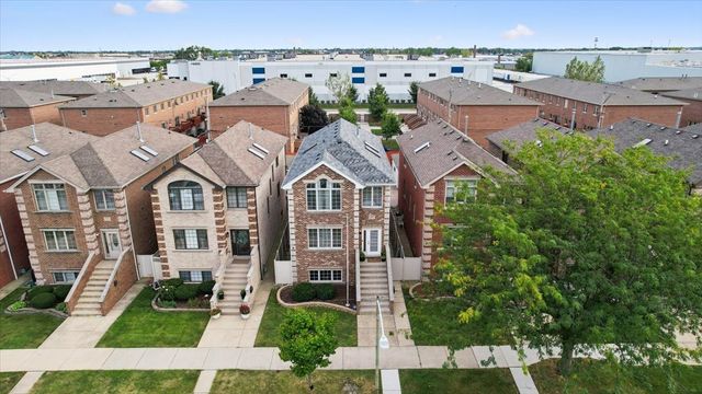 6829 W 64th Place, Chicago, IL 60638