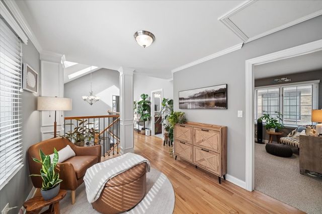 6829 W 64th Place, Chicago, IL 60638