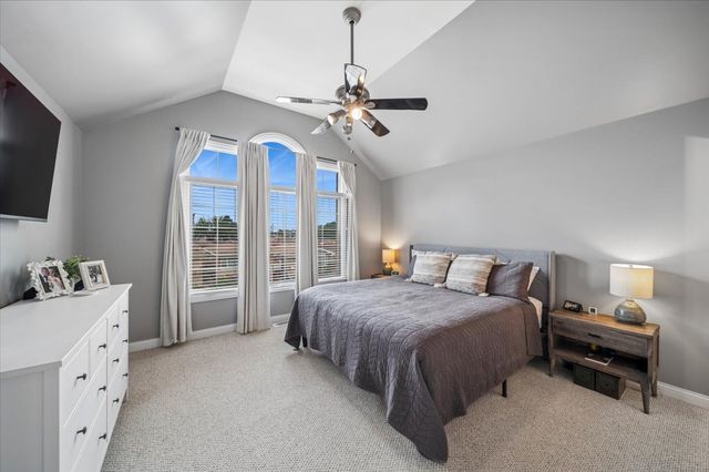 6829 W 64th Place, Chicago, IL 60638