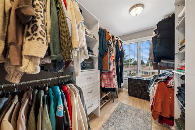 6829 W 64th Place, Chicago, IL 60638