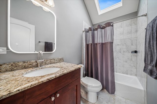 6829 W 64th Place, Chicago, IL 60638