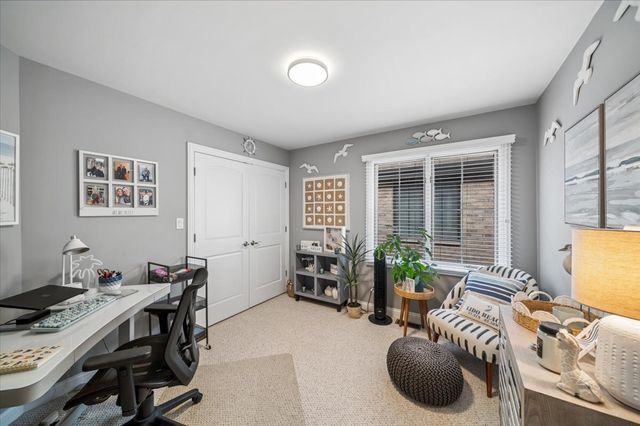 6829 W 64th Place, Chicago, IL 60638