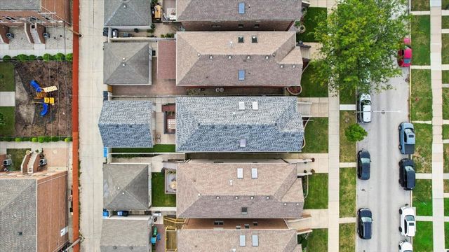 6829 W 64th Place, Chicago, IL 60638