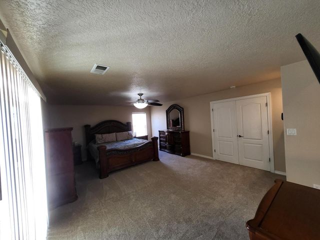 9933 Cardinal Street NW, Albuquerque, NM 87114