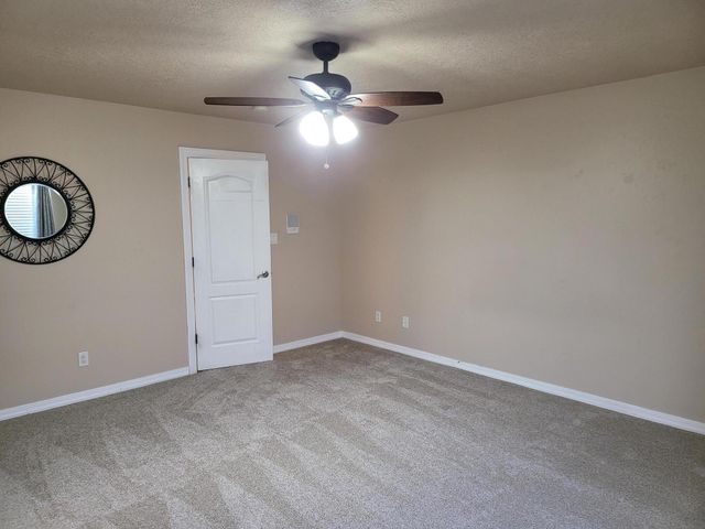 9933 Cardinal Street NW, Albuquerque, NM 87114