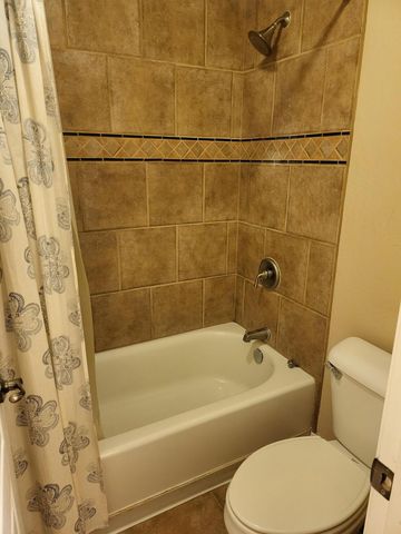 9933 Cardinal Street NW, Albuquerque, NM 87114