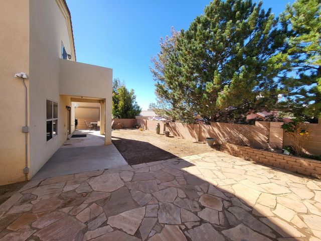 9933 Cardinal Street NW, Albuquerque, NM 87114
