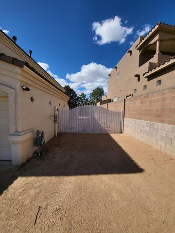 9933 Cardinal Street NW, Albuquerque, NM 87114
