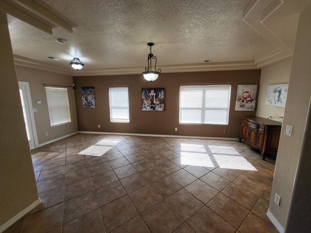 9933 Cardinal Street NW, Albuquerque, NM 87114