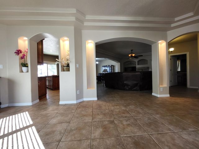 9933 Cardinal Street NW, Albuquerque, NM 87114