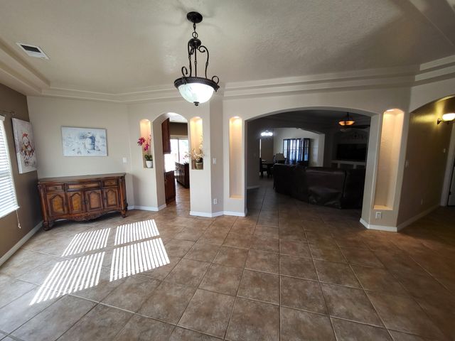 9933 Cardinal Street NW, Albuquerque, NM 87114