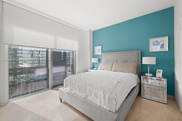 68 SE 6th St 2601, Miami, FL 33131