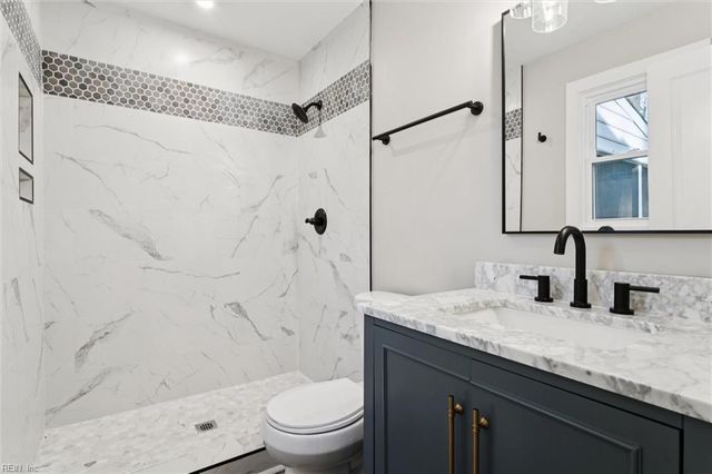 204 Weston RD, Yorktown, VA 23692