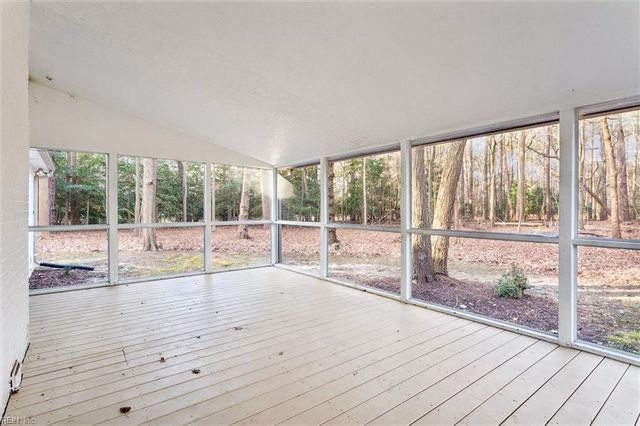 204 Weston RD, Yorktown, VA 23692