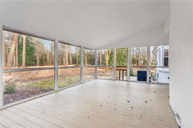 204 Weston RD, Yorktown, VA 23692