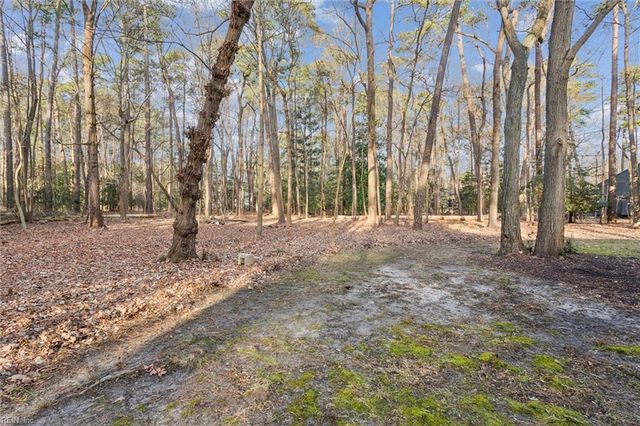 204 Weston RD, Yorktown, VA 23692