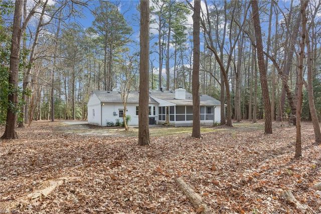 204 Weston RD, Yorktown, VA 23692