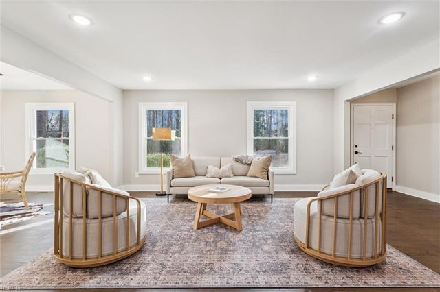 204 Weston RD, Yorktown, VA 23692