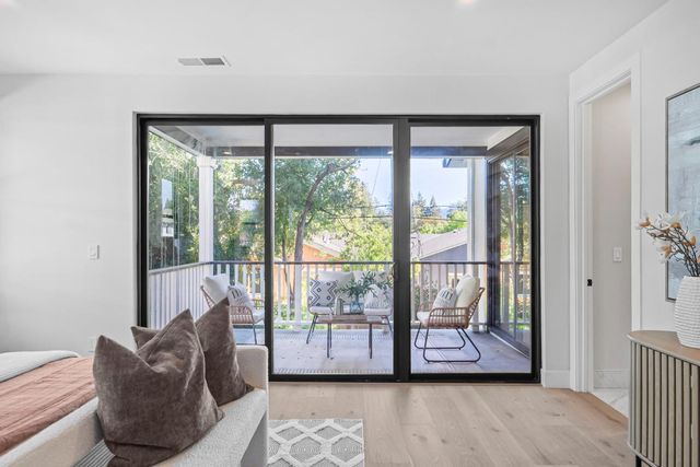 767 Cuesta Drive, Mountain View, CA 94040