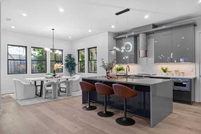 767 Cuesta Drive, Mountain View, CA 94040