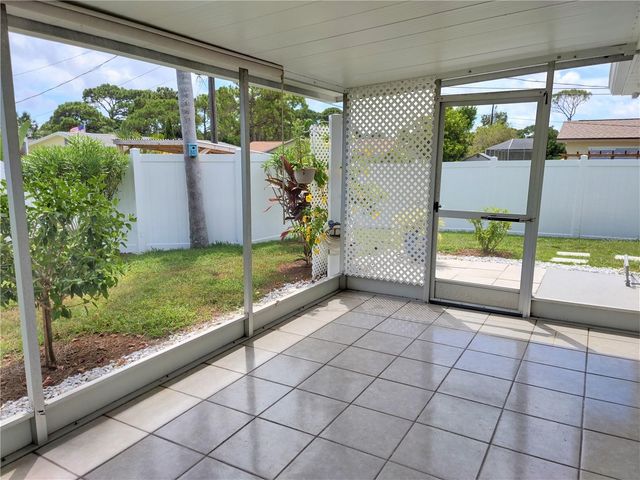 979 NANTUCKET ROAD, Venice, FL 34293