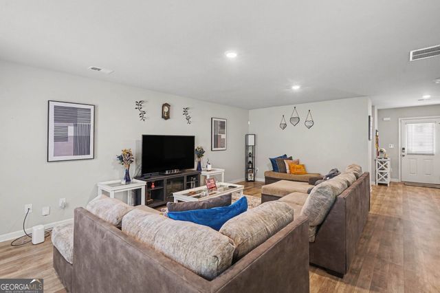 424 Toronto Circle, Hampton, GA 30228