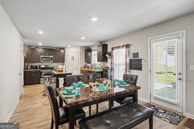 424 Toronto Circle, Hampton, GA 30228