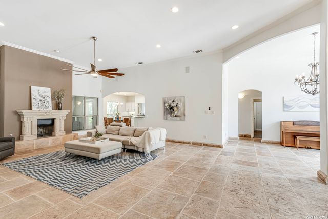 14014 BLUFF MANOR DR, San Antonio, TX 78216