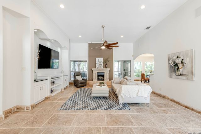 14014 BLUFF MANOR DR, San Antonio, TX 78216