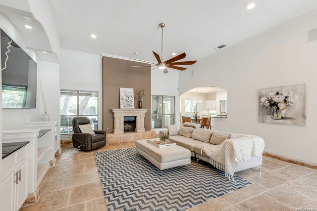 14014 BLUFF MANOR DR, San Antonio, TX 78216