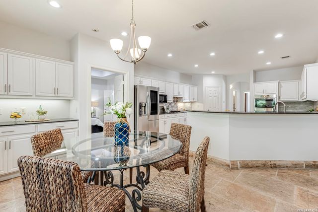 14014 BLUFF MANOR DR, San Antonio, TX 78216