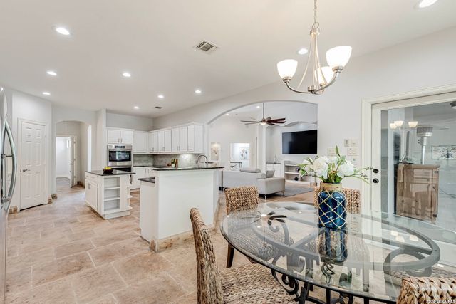 14014 BLUFF MANOR DR, San Antonio, TX 78216