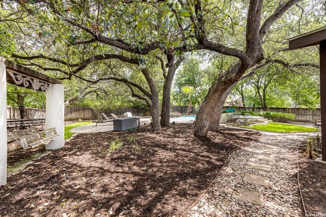 14014 BLUFF MANOR DR, San Antonio, TX 78216