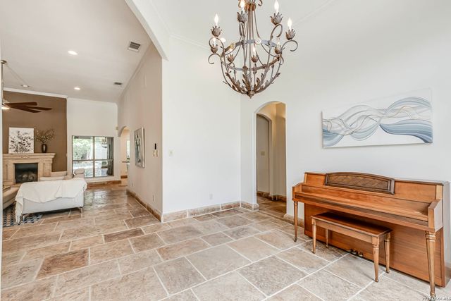 14014 BLUFF MANOR DR, San Antonio, TX 78216