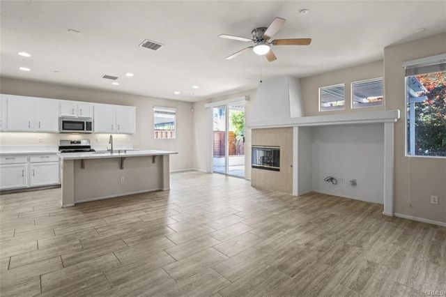 4680 Trailmore Court, Riverside, CA 92505