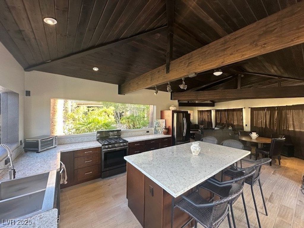 8175 Arville Street 218, Las Vegas, NV 89139