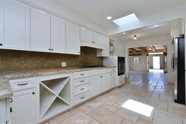 13902 Calvert Street, Valley Glen, CA 91401