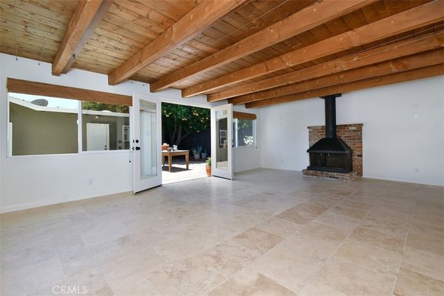 13902 Calvert Street, Valley Glen, CA 91401