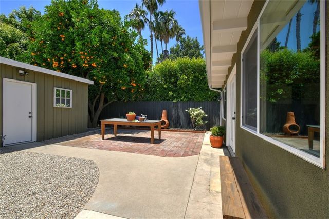 13902 Calvert Street, Valley Glen, CA 91401