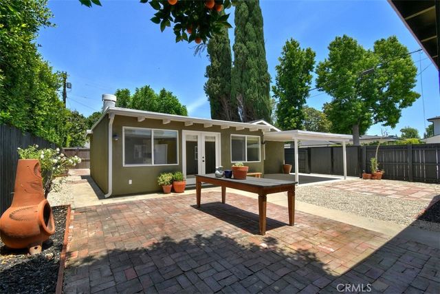 13902 Calvert Street, Valley Glen, CA 91401