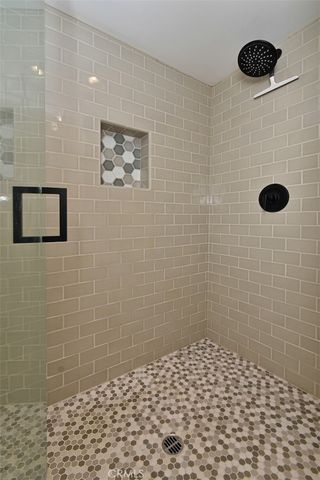 13902 Calvert Street, Valley Glen, CA 91401