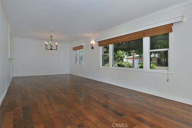13902 Calvert Street, Valley Glen, CA 91401