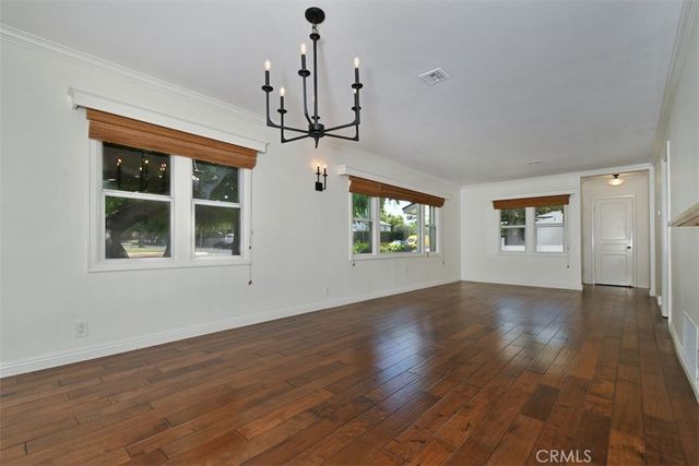 13902 Calvert Street, Valley Glen, CA 91401