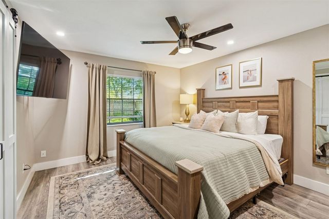 11313 CARROLLWOOD ESTATES DRIVE, Tampa, FL 33618