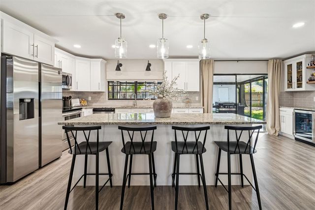 11313 CARROLLWOOD ESTATES DRIVE, Tampa, FL 33618